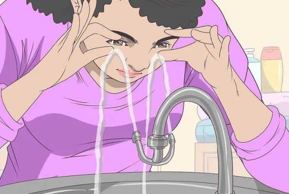 استفاده از سینکهای شستشو چشم